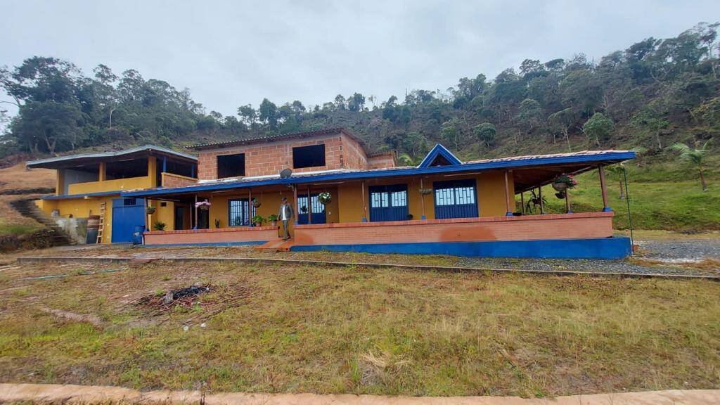 #2500 - Finca para Venta en Santuario - ANT
