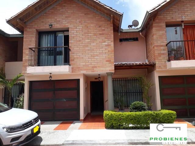 #2442 - Casa para Venta en Rionegro - ANT - 1