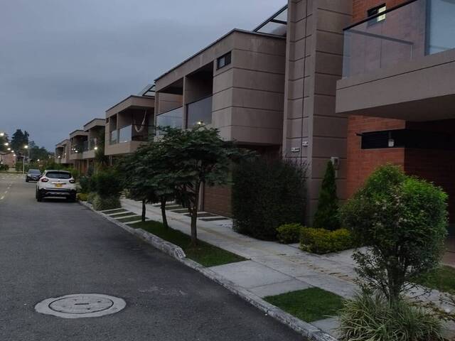 #2519 - Casa para Venta en Rionegro - ANT - 1